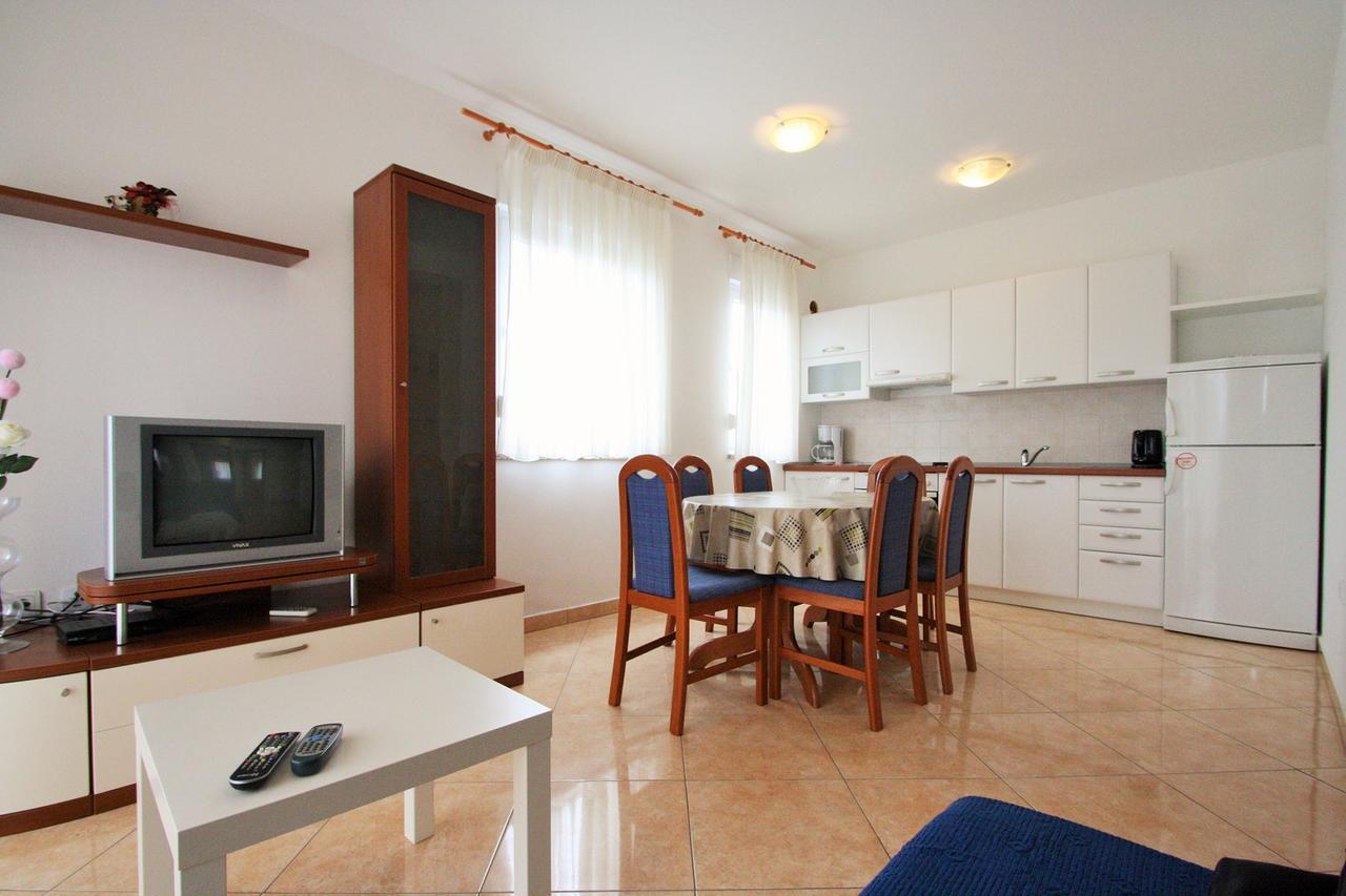 Apartment Bilic With Balcony Porec Luaran gambar