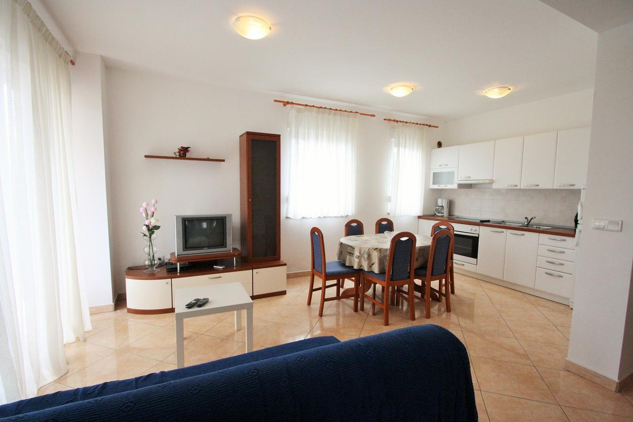 Apartment Bilic With Balcony Porec Luaran gambar